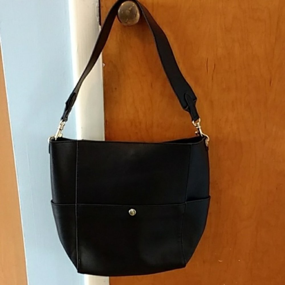 Black tote purse
